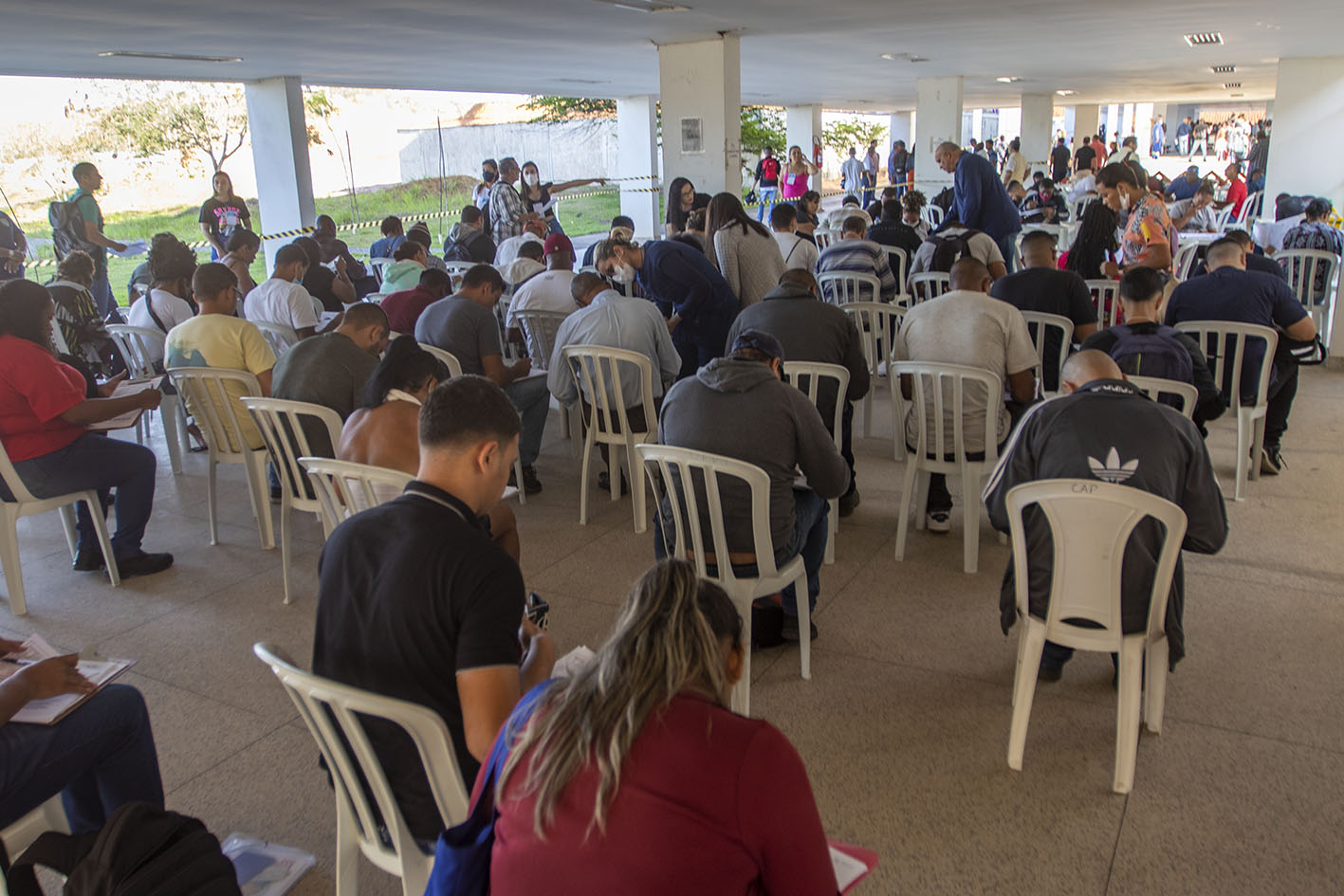 Feirão de Empregos atrai milhares de pessoas