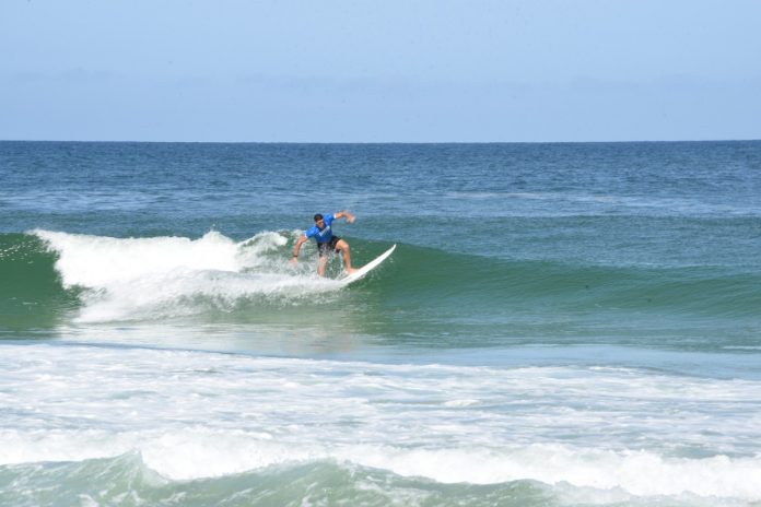 Ponta Negra recebe competição nacional de surf