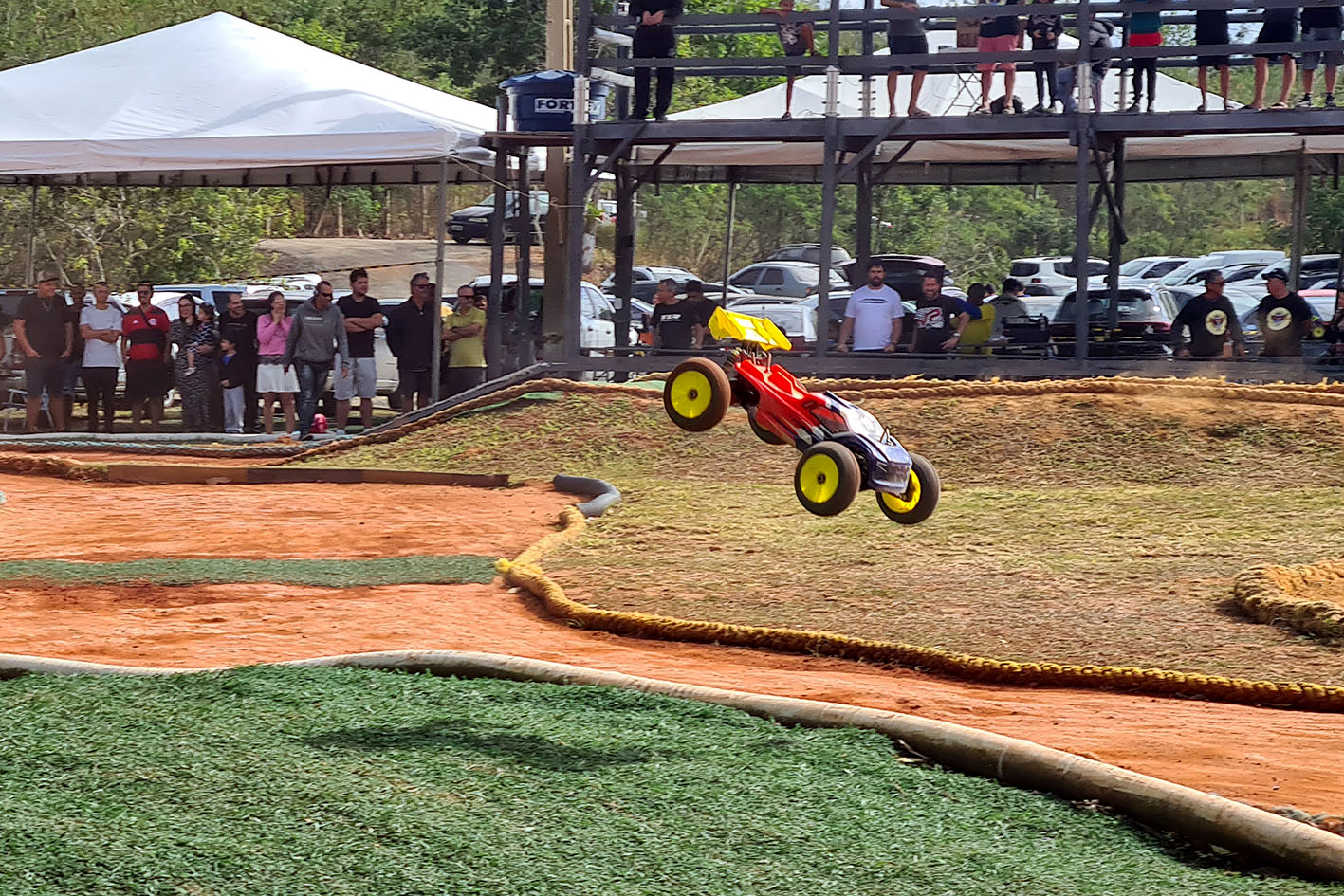 Macaé mostra sua força no Automodelismo