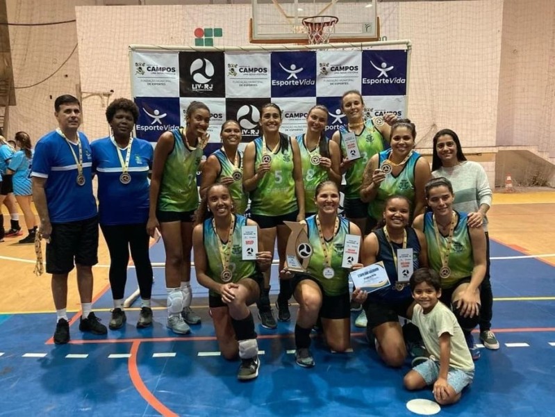 Time feminino de vôlei de Quissamã conquista título