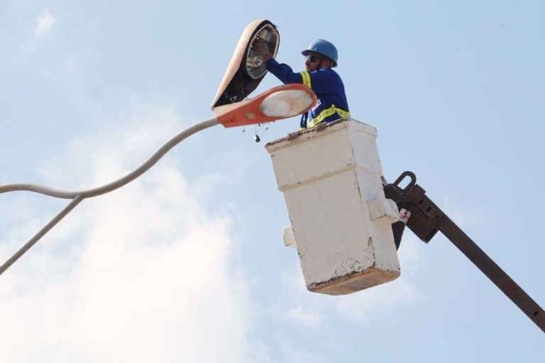 Governo planeja instalar energia solar e economizar R$ 24 mi