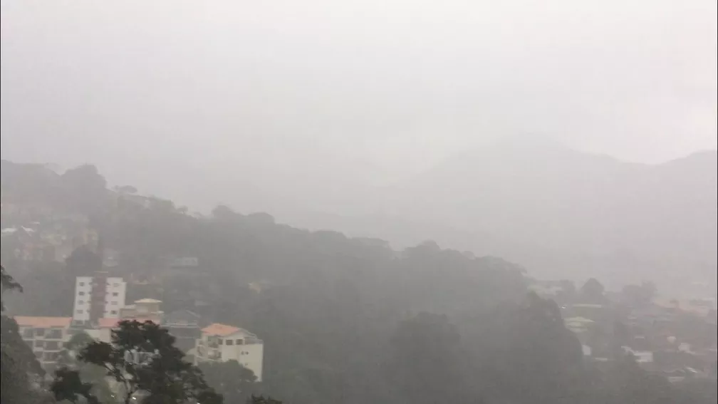 Fim de semana com chuva e baixa temperatura