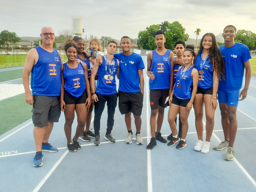 Alunos participam de competições de Atletismo