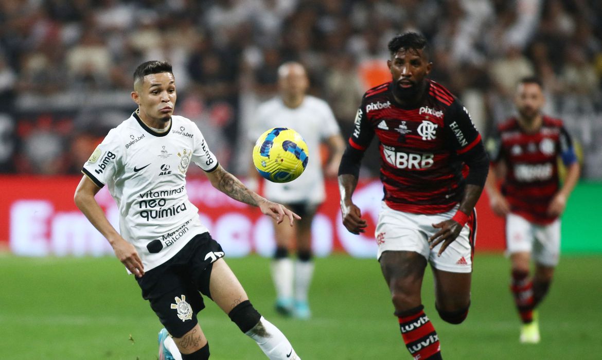 Fla e Corinthians decidirão título no RJ