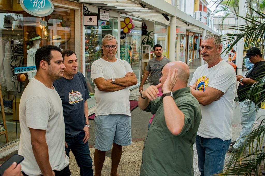 Estudos para reforma da Rua dos Biquinis têm início em Cabo Frio