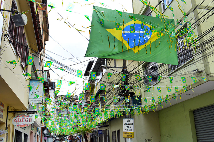 Copa do Mundo traz um colorido especial às ruas de Nova Friburgo