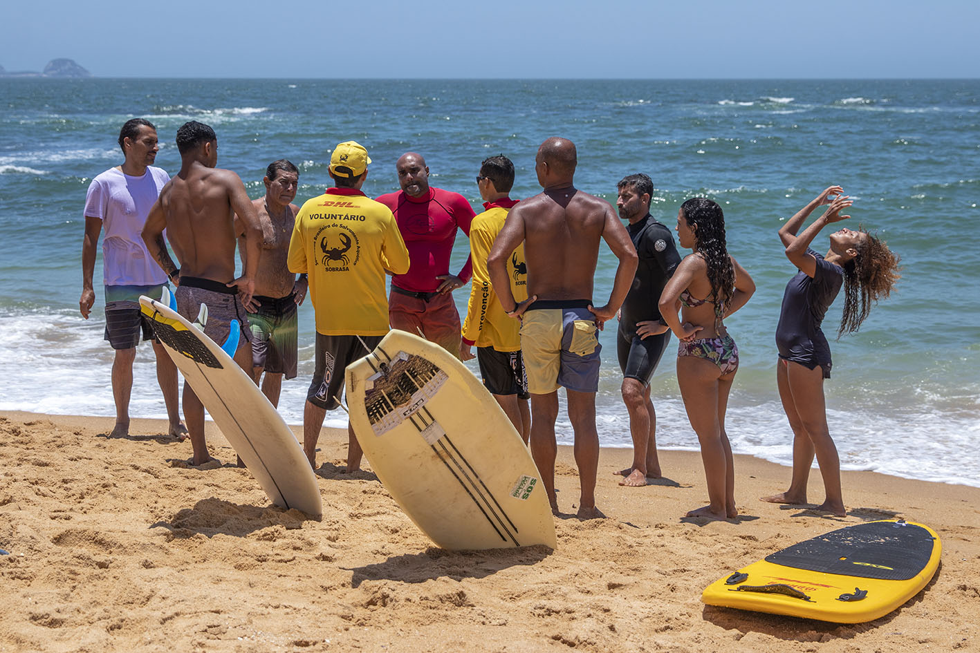 Projeto “Surf-Salva” reúne surfistas para treinamento