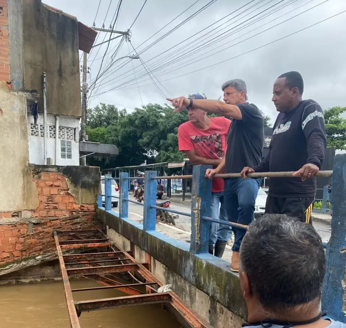 Cesinha mobiliza o mandato, percorre bairros afetados pelas chuvas e organiza doações para vítimas dos temporais