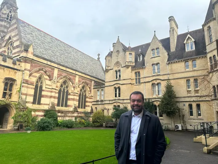 Cláudio Castro participa na Universidade de Oxford da abertura de evento sobre políticas públicas￼