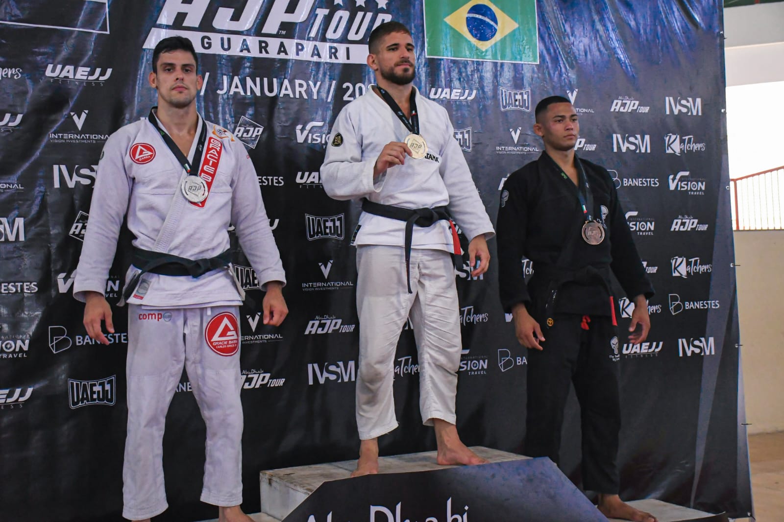 Macaense é campeão em duas categorias no AJP Tour Guarapari International