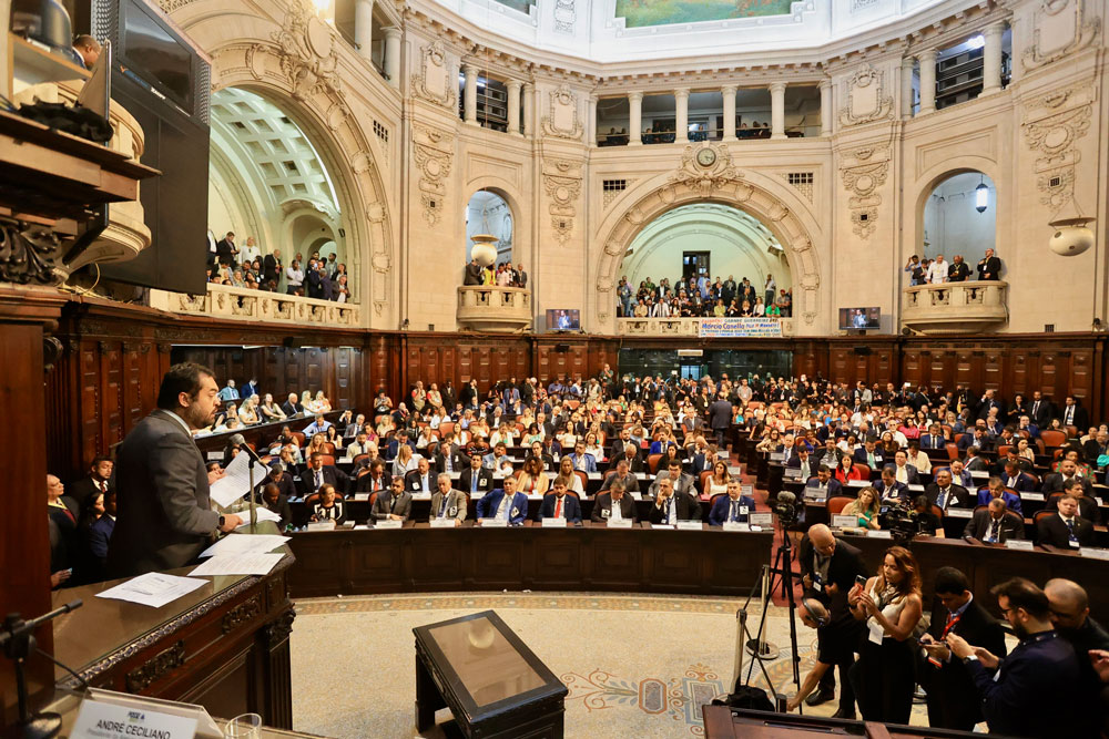 Deputados estaduais eleitos empossados na Alerj