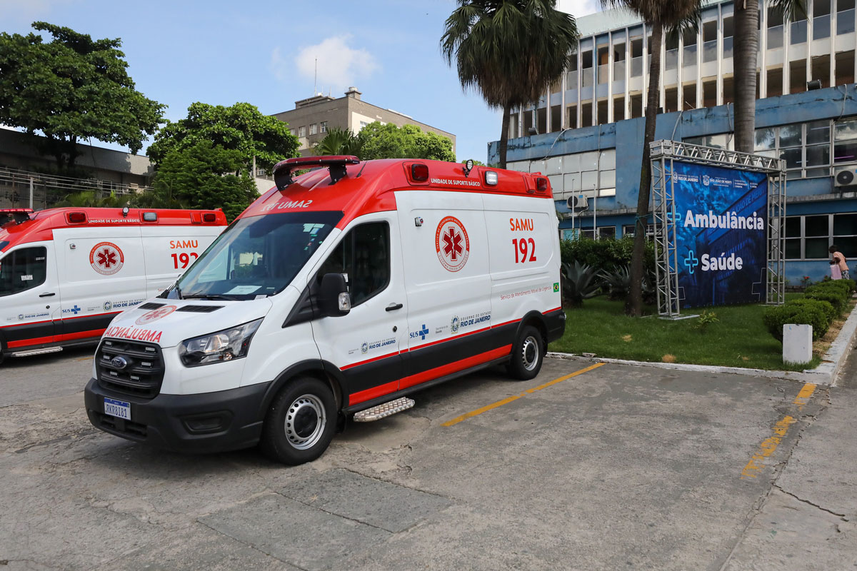 Vice-governador visita Nova Friburgo para entrega de ambulâncias