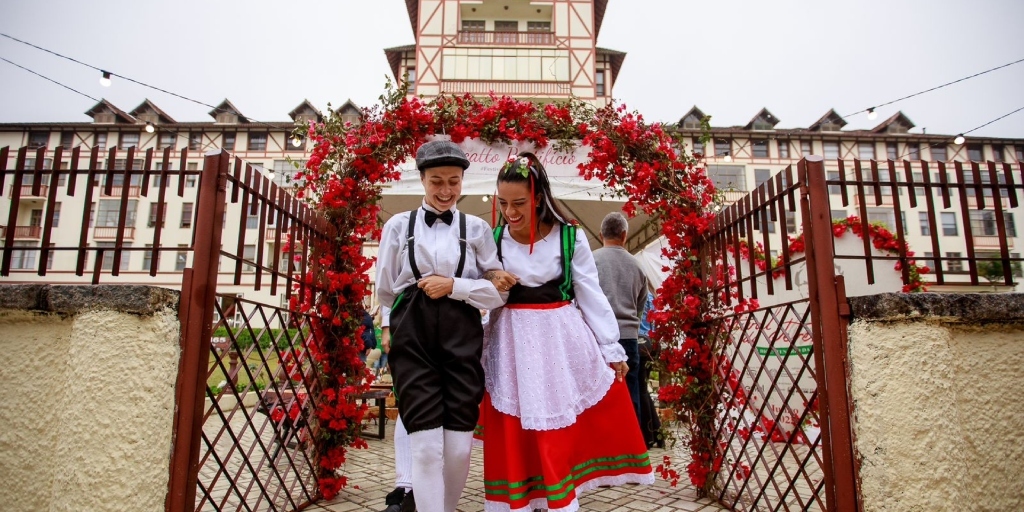 Festival di Teresa terá dança, gastronomia e exposição de Ferrari