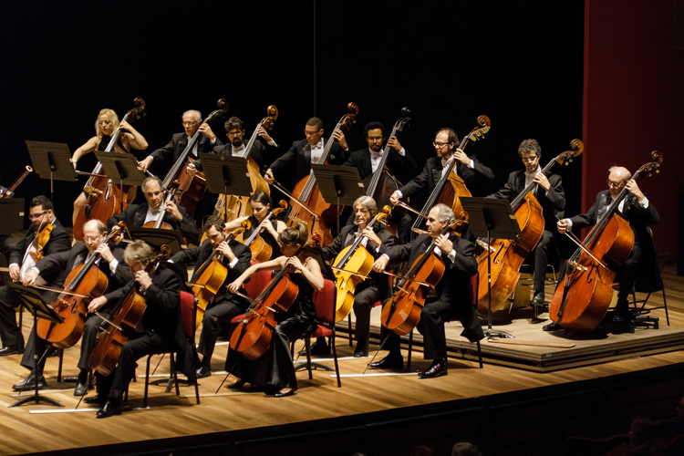 Concerto Sinfonia de Orquestra no Teatro Trianon