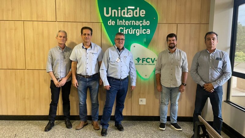 Prefeito mostra potencial de Macaé para empresários de Minas Gerais
