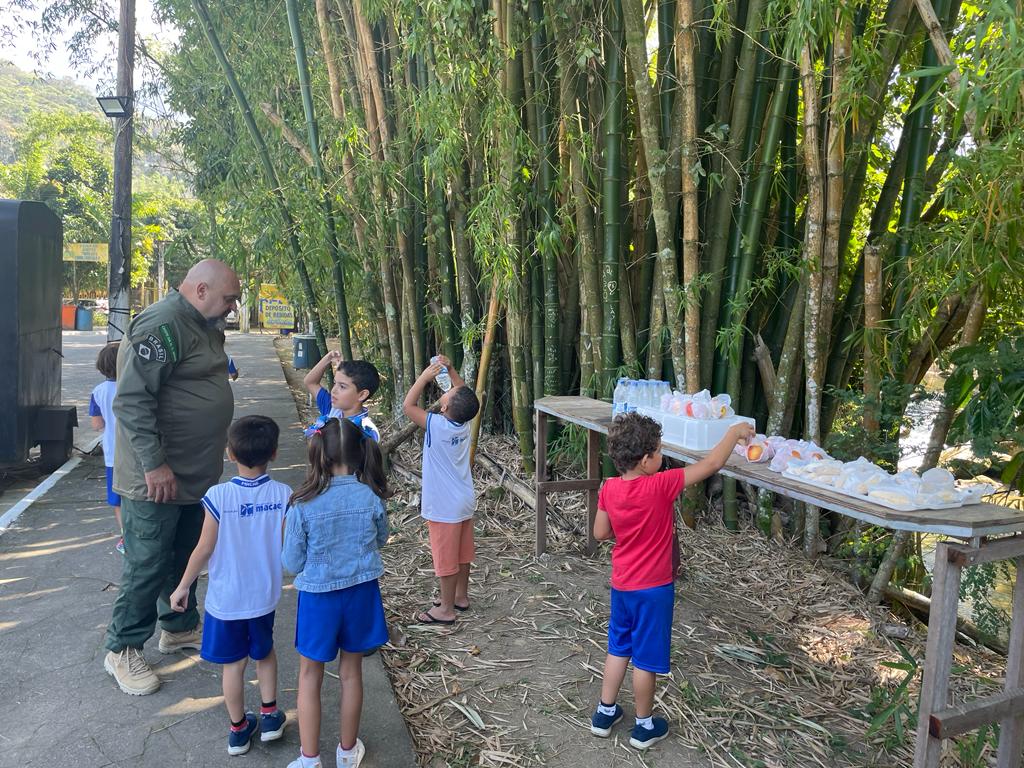 Ação de preservação da natureza é realizada no Sana