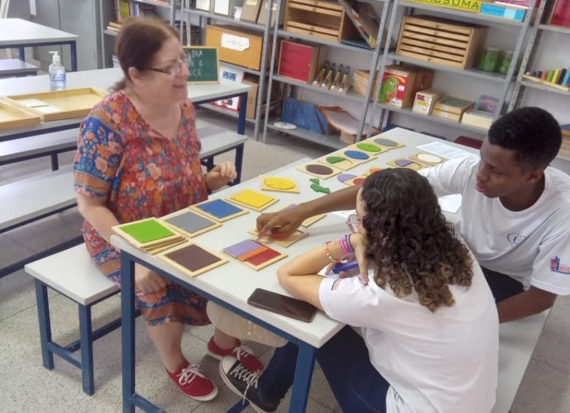 Laboratório de Matemática da FeMASS recebe alunos para Oficinas de estudo