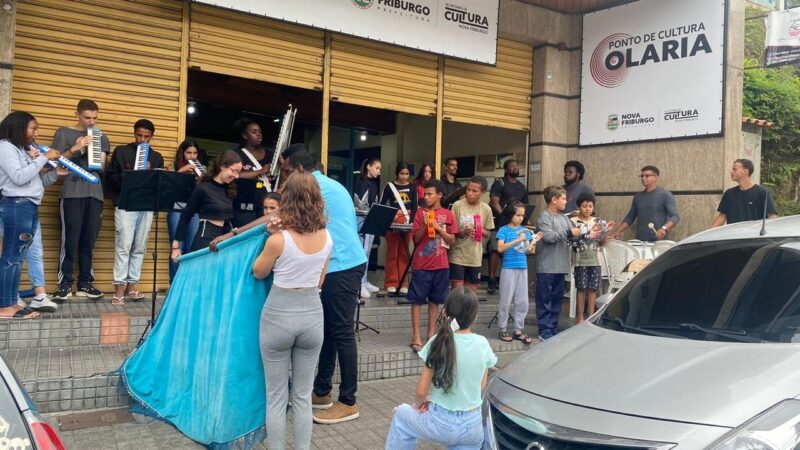 PONTO DE CULTURA DE OLARIA PROMOVE AÇÃO SOCIAL PARA ALUNOS ATENDIDOS