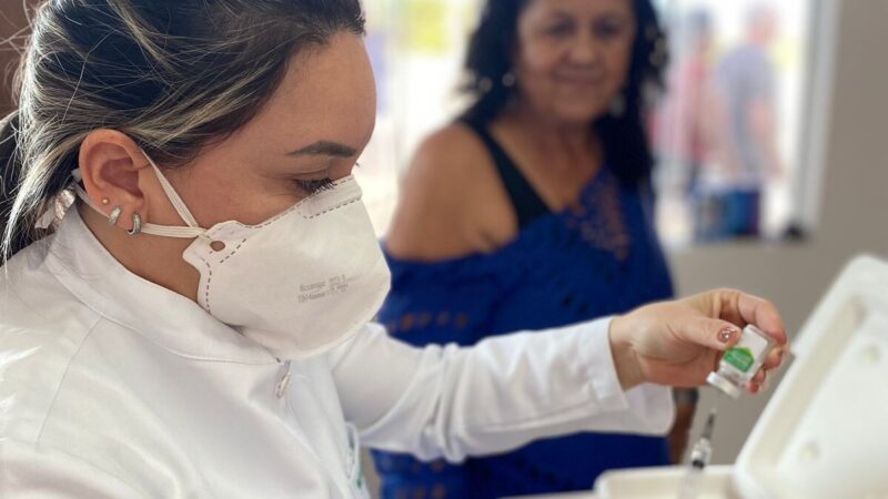 Saúde de Búzios antecipa vacinação frente a novas variantes da Covid-19