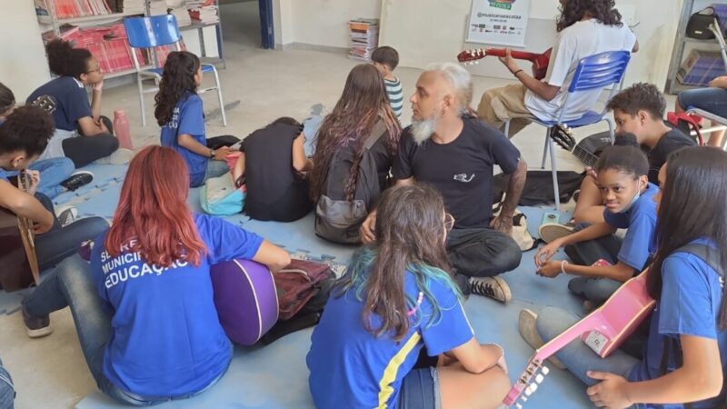 Projeto Música na Escola finaliza primeira etapa na Escola Municipal Alfredo Castro, em Cabo Frio