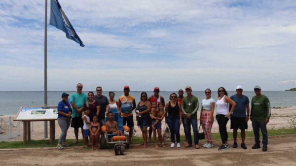 Projeto “Conhecendo Nossa Praia” leva conscientização ambiental à Praia das Pedras de Sapiatiba 