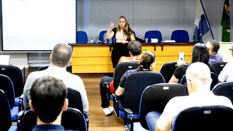 Palestra do Procon aborda direitos e deveres dos fornecedores nas relações de consumo