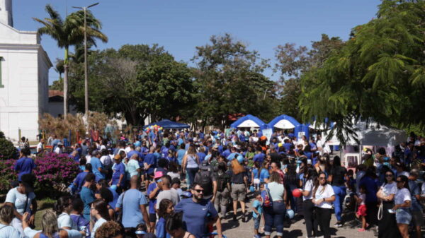 Caminhada de Conscientização do Autismo encerra o “Abril Azul” em São Pedro da Aldeia