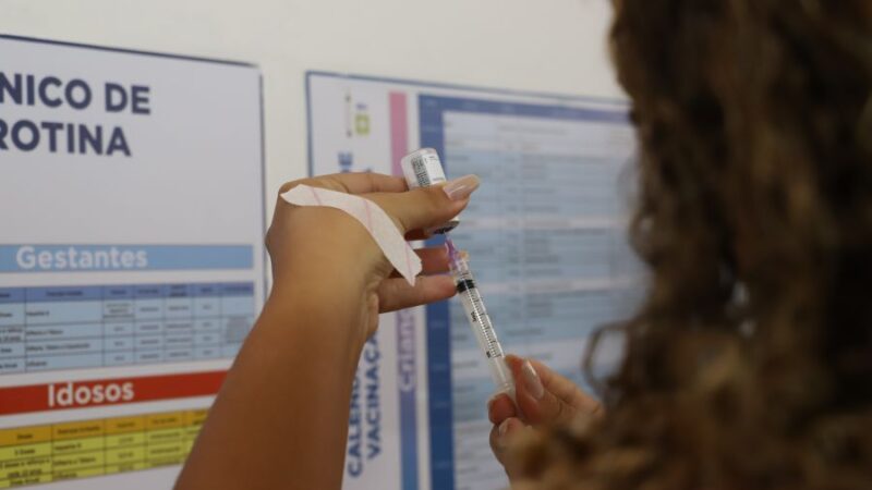 Rio das Ostras retoma horário de vacinação de rotina e de Influenza