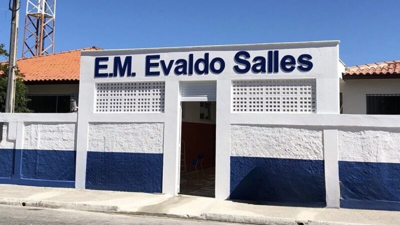 Prefeitura de Cabo Frio entrega reforma da Escola Municipal Evaldo Salles, no Peró
