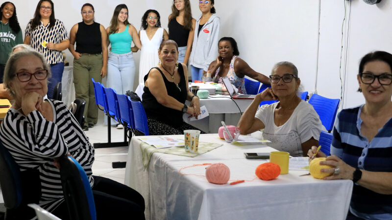 “Crochetando Possibilidades” é realizado no Programa Cidade da Melhor Idade