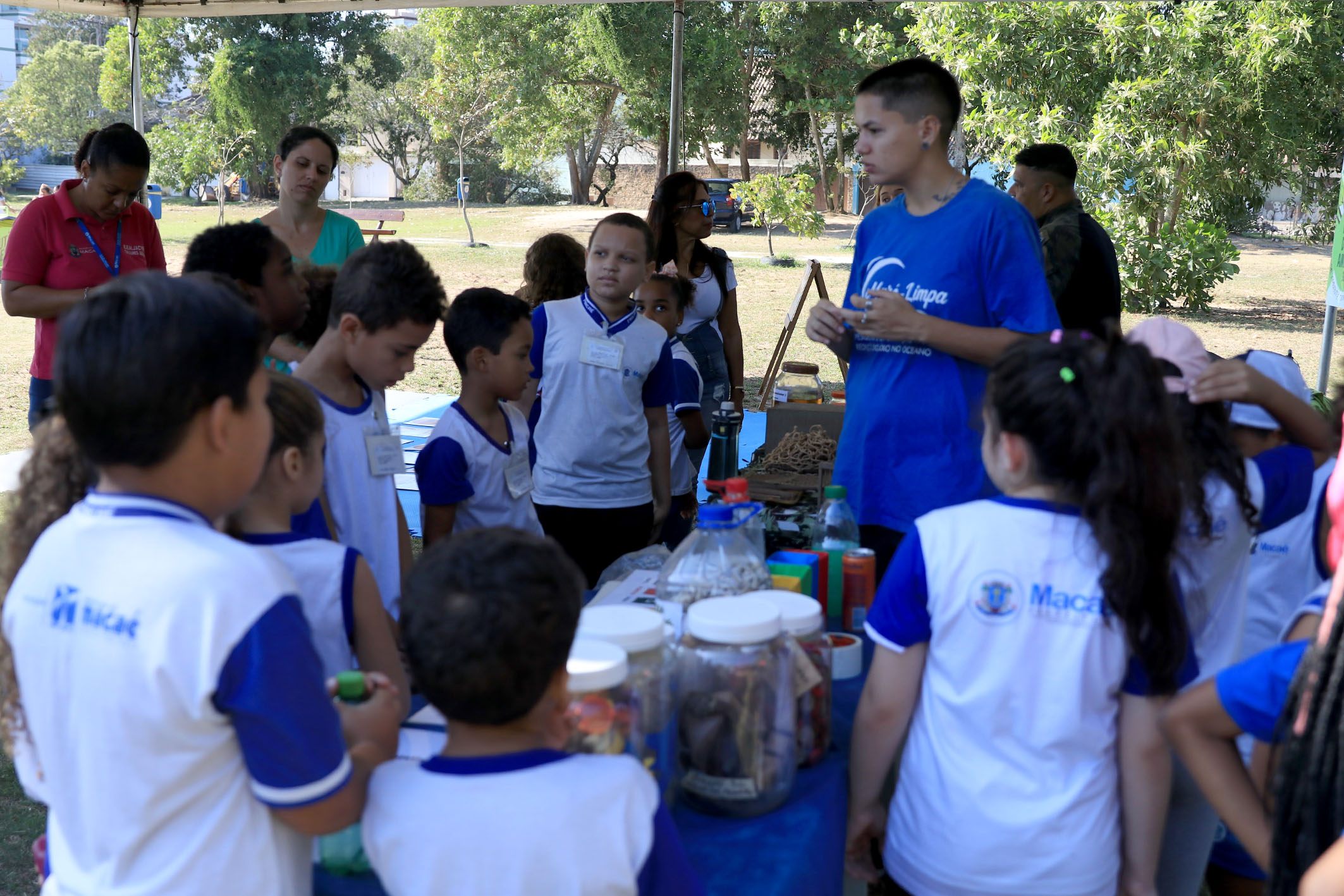 Junho Verde encerra ações com alunos da rede na Lagoa de Imboassica