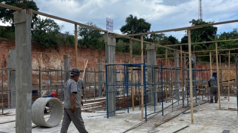 Prefeitura segue com as obras da nova escola do Engenho Grande