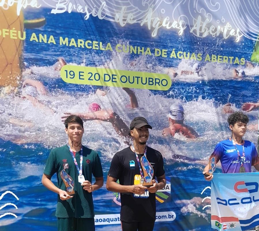 Nadador do Bolsa Atleta vence duas provas