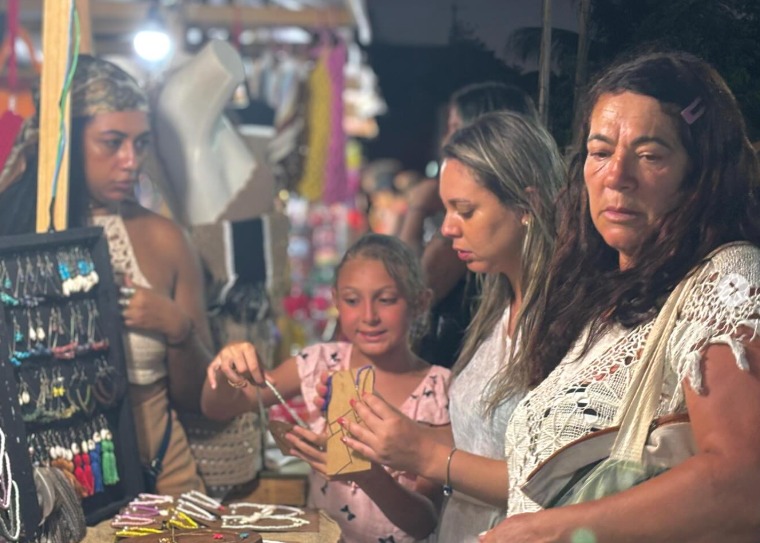 Feira, música e diversão: Monte Alto vibra com Milton Guedes no Janeiro Musical
