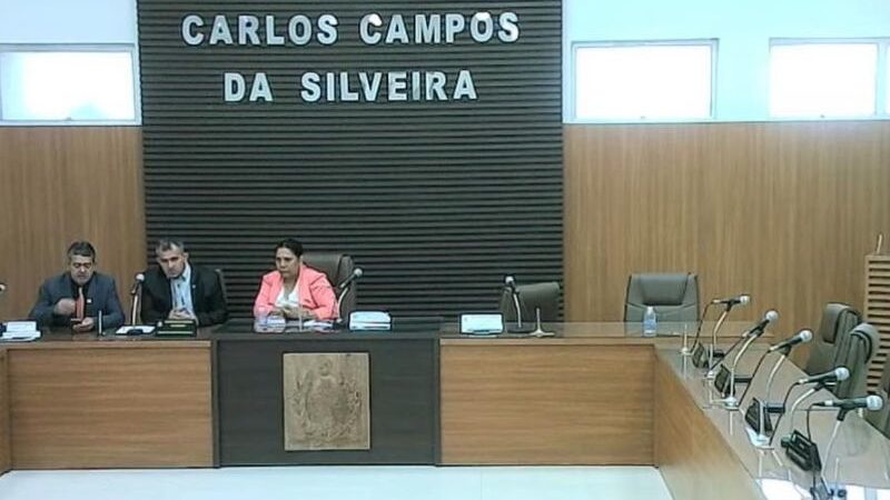 Vereadores de Saquarema querem guarda-costas de R$ 2,1 milhões pagos com dinheiro público