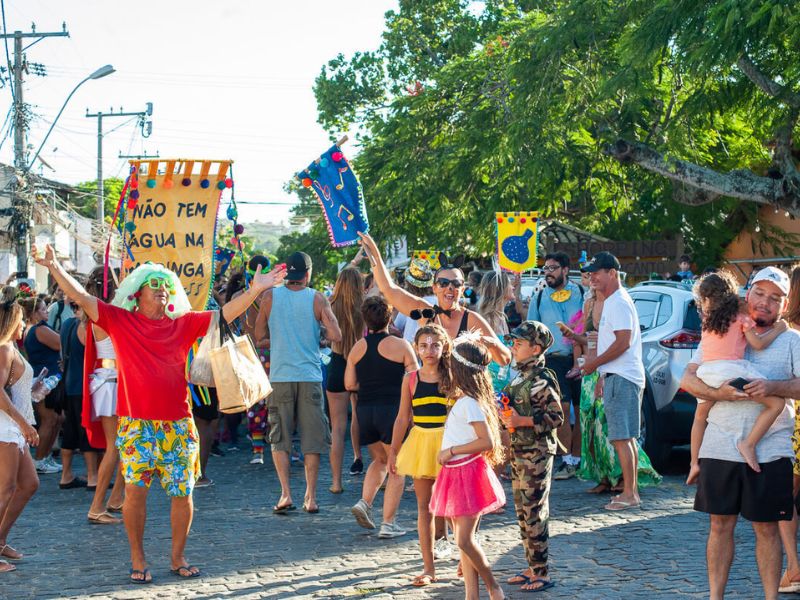 Bloco “Não Tem Água na Moringa” tem evento gratuito nesse domingo, 23, em Búzios