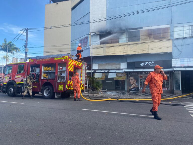 Novas informações podem ajudar a solucionar incêndio em shopping de Campos; Confira