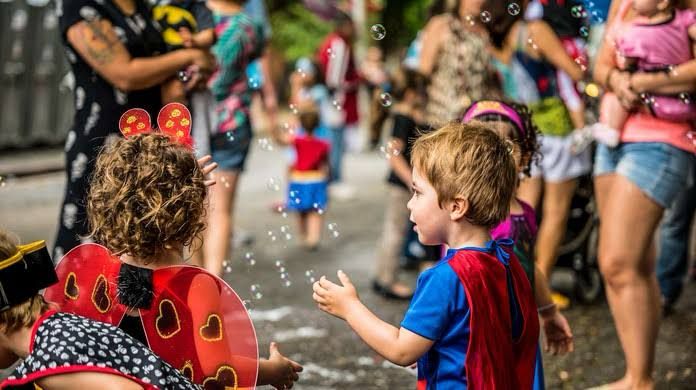 CRAS de Cabo Frio realiza bloquinhos de Carnaval com oficinas e atividades para toda a família