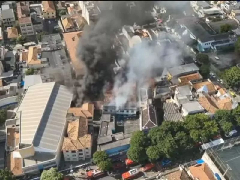 União de Maricá publica nota em solidariedade a escola de samba atingidas por incêndio no Rio