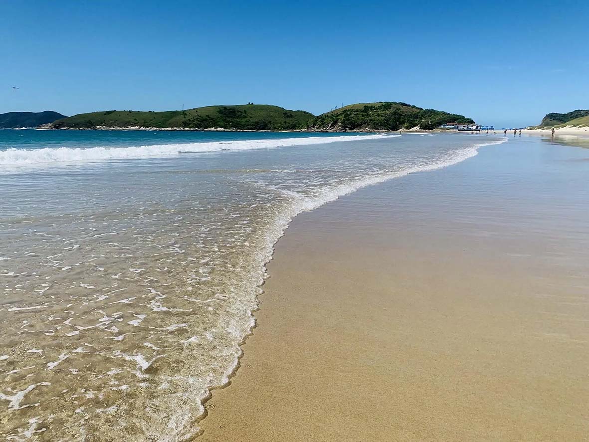 Praia do Forte, em Cabo Frio, brilha entre as praias mais fotografadas do Brasil