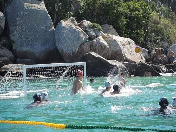 De 7 a 9 de fevereiro, Arraial do Cabo se transforma na capital do polo aquático em águas abertas