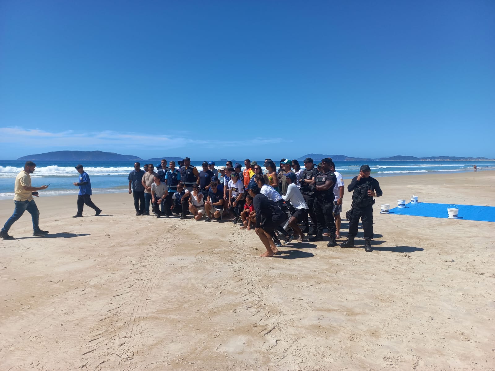 Mutirão ambiental no Pontal do Peró fortalece conservação e busca certificação internacional em Cabo Frio