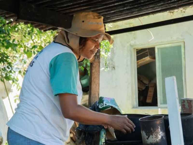 Bairros de Silva Jardim recebem ações de combate à dengue, com orientações e visitas domiciliares