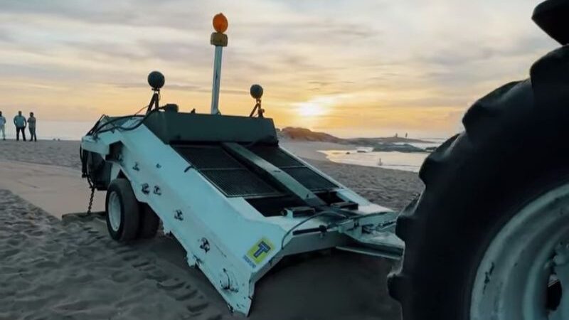 Praias de Rio das Ostras recebem ações de limpeza com equipamentos modernos 