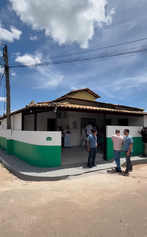 Bernard Tavares entrega reforma da ESF Capelinha em Carapebus