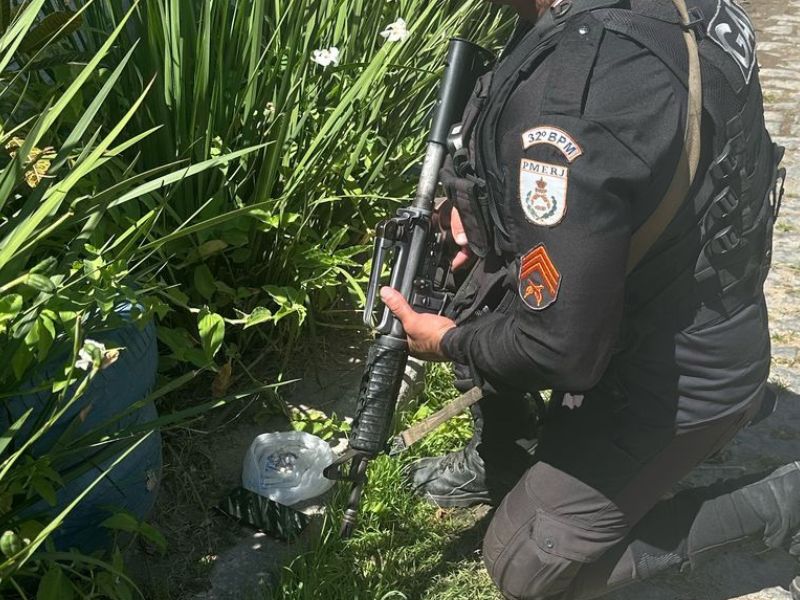 Homem é preso pela PM vendendo cocaína na manhã de sábado, 15, em Rio das Ostras 