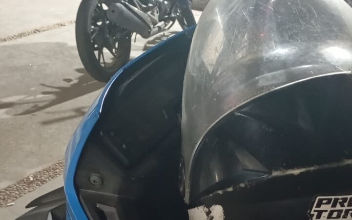 Infrator é preso em Macaé após empinar moto sem placa próximo aos policiais no bairro Aeroporto