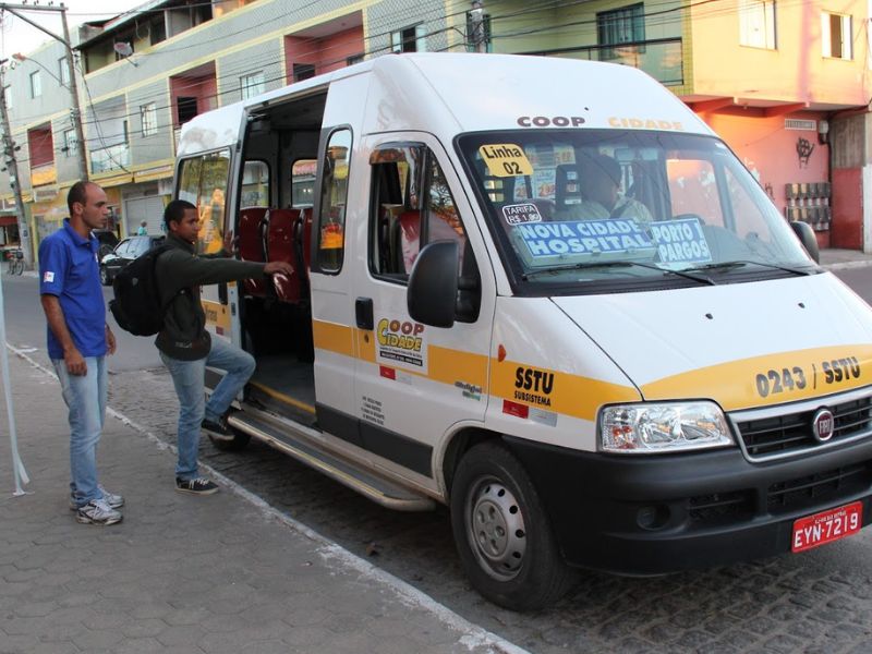 Rio das Ostras anuncia mudanças no transporte de vans do município