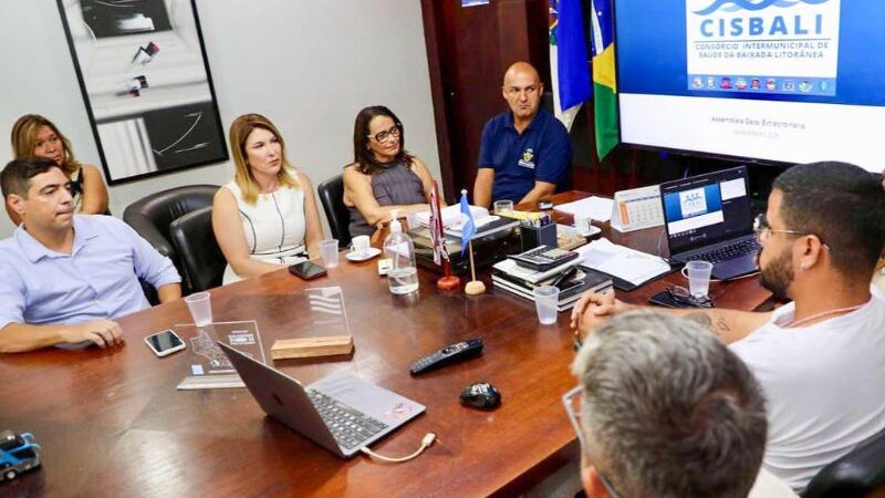 Secretário de Saúde de Rio das Ostras, vice-prefeito Dr. Fábio Simões participa de eleição do CISBALI 