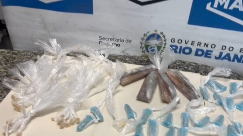 Drogas foram apreendidas no bairro Cajueiros em Macaé pelo Segurança Presente